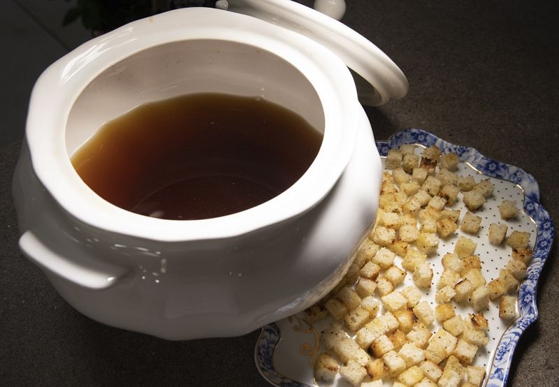 Receta de "consom� al Jerez" de Dani Garc�a