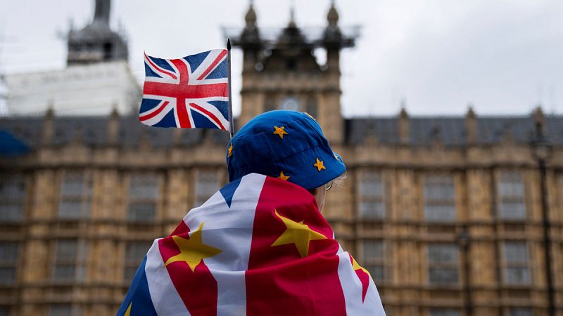 El Gobierno británico admite que un 'Brexit' sin acuerdo puede acarrear desórdenes y desabastecimiento
