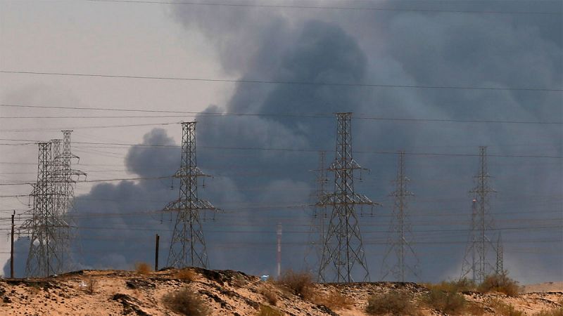 Drones dirigidos por los rebeldes hutíes de Yemen atacan dos refinerías de Aramco en Arabia Saudí