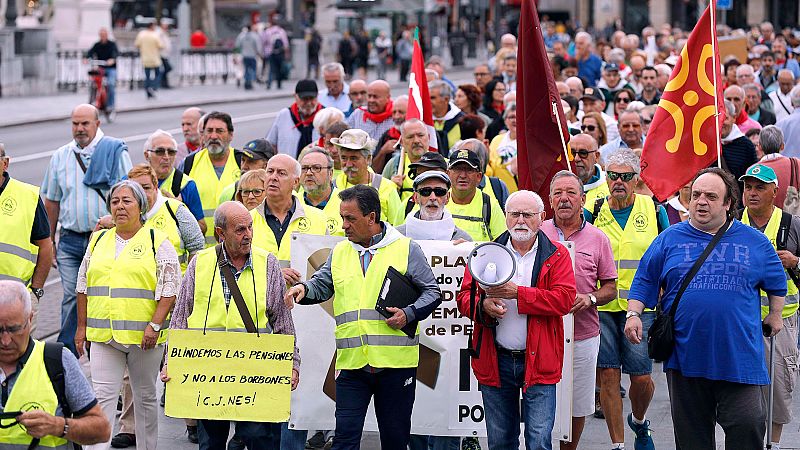 Jubilados vascos marchan a pie hacia Madrid en defensa de la subida de las pensiones
