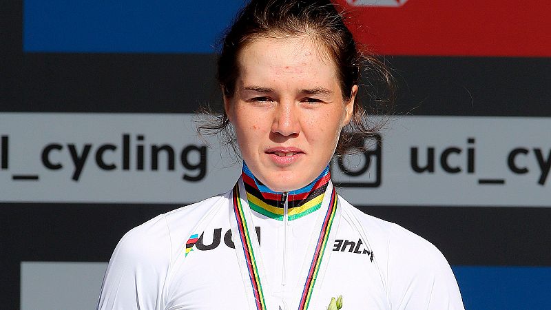 Gareeva, campeona mundial júnior contrarreloj pese a equivocarse de recorrido