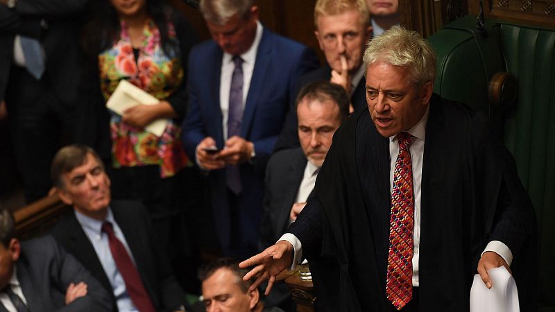 El presidente del Parlamento británico afea el ambiente "tóxico" de la cámara tras la bronca sesión de reapertura