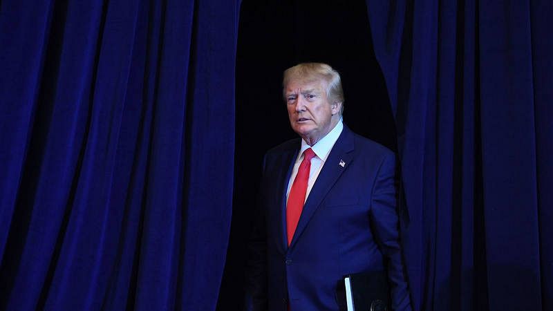 El denunciante del 'Ucraniagate' acusó a Trump de querer interferir en las elecciones y a la Casa Blanca de taparlo