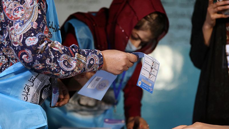 Varias explosiones sacuden las elecciones presidenciales en Afganistán