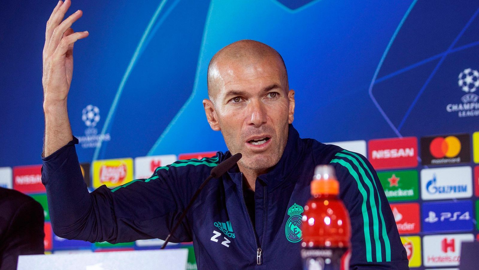 Champions - Zidane: "Es una oportunidad de devolver a la afición lo que se merece" - RTVE.es - Fútbol | Ver