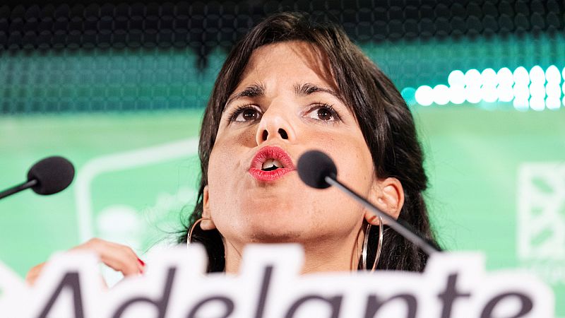 Condenado por abuso sexual el empresario que simuló besar a Teresa Rodríguez