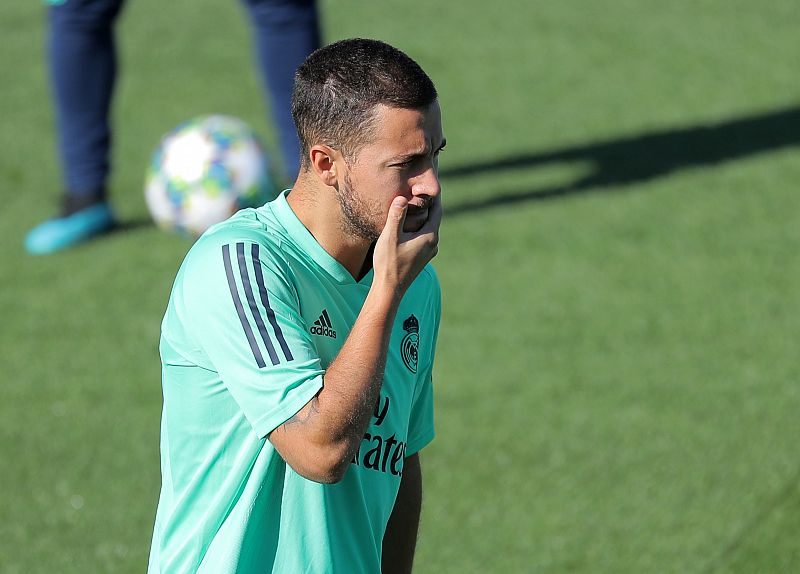 Hazard y Messi entrenan bajo los focos en vísperas de la segunda jornada de Champions