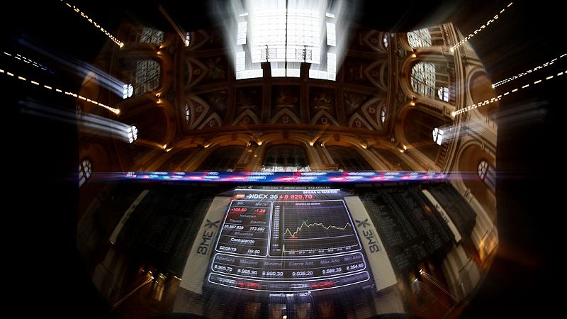 El miedo a la desaceleración provoca la mayor caída de la Bolsa en dos años, un 2,77%