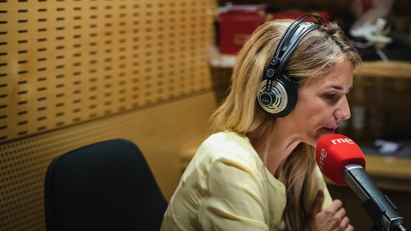 Álvarez de Toledo: "Sánchez hace ahora el papel de patriota, pero tiene de patriota lo que Zapatero de gurú económico"