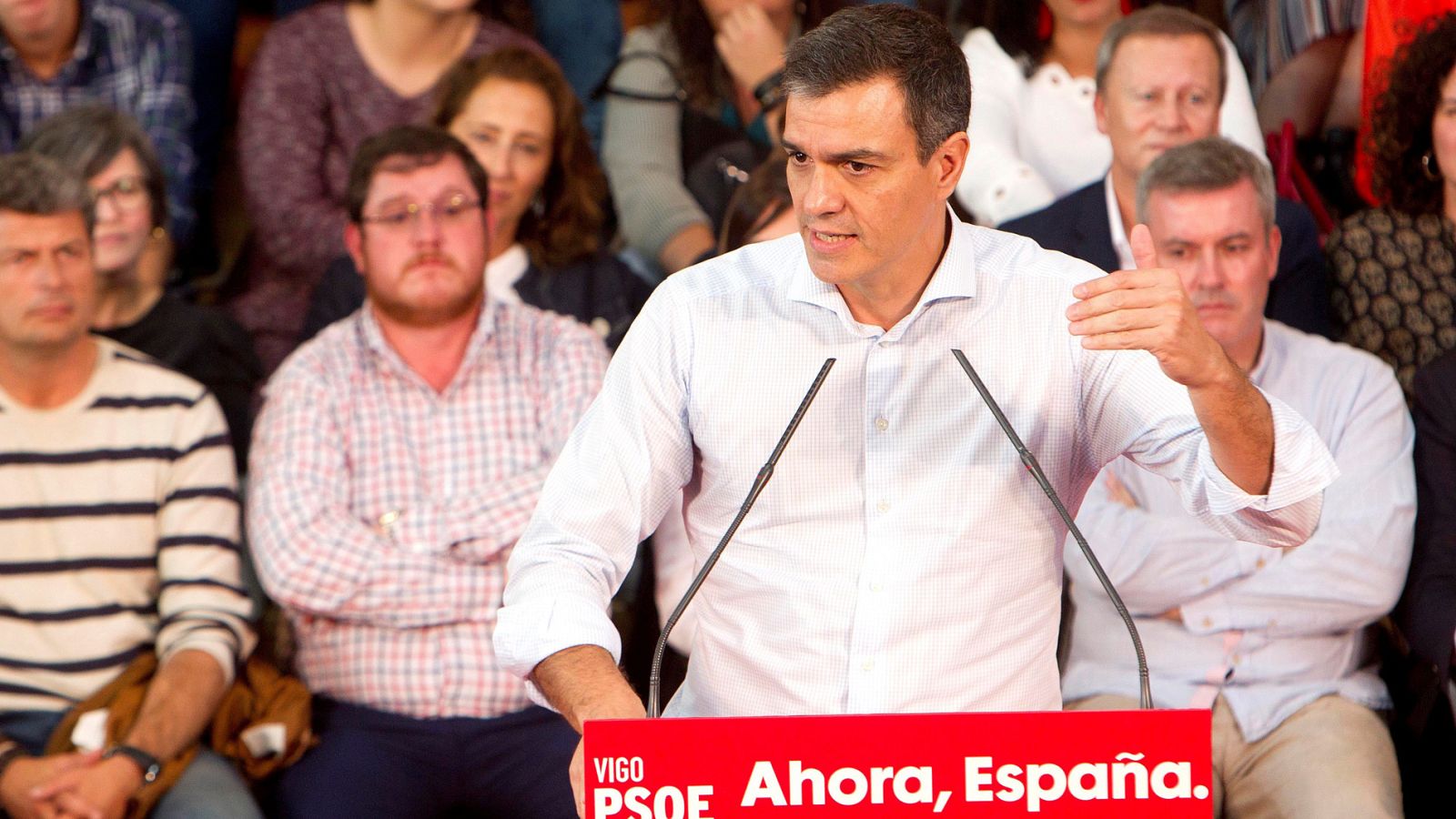 Sánchez contesta a Rivera: "No pedimos el apoyo de Cs y mucho menos de un partido que pacta con la ultraderecha"