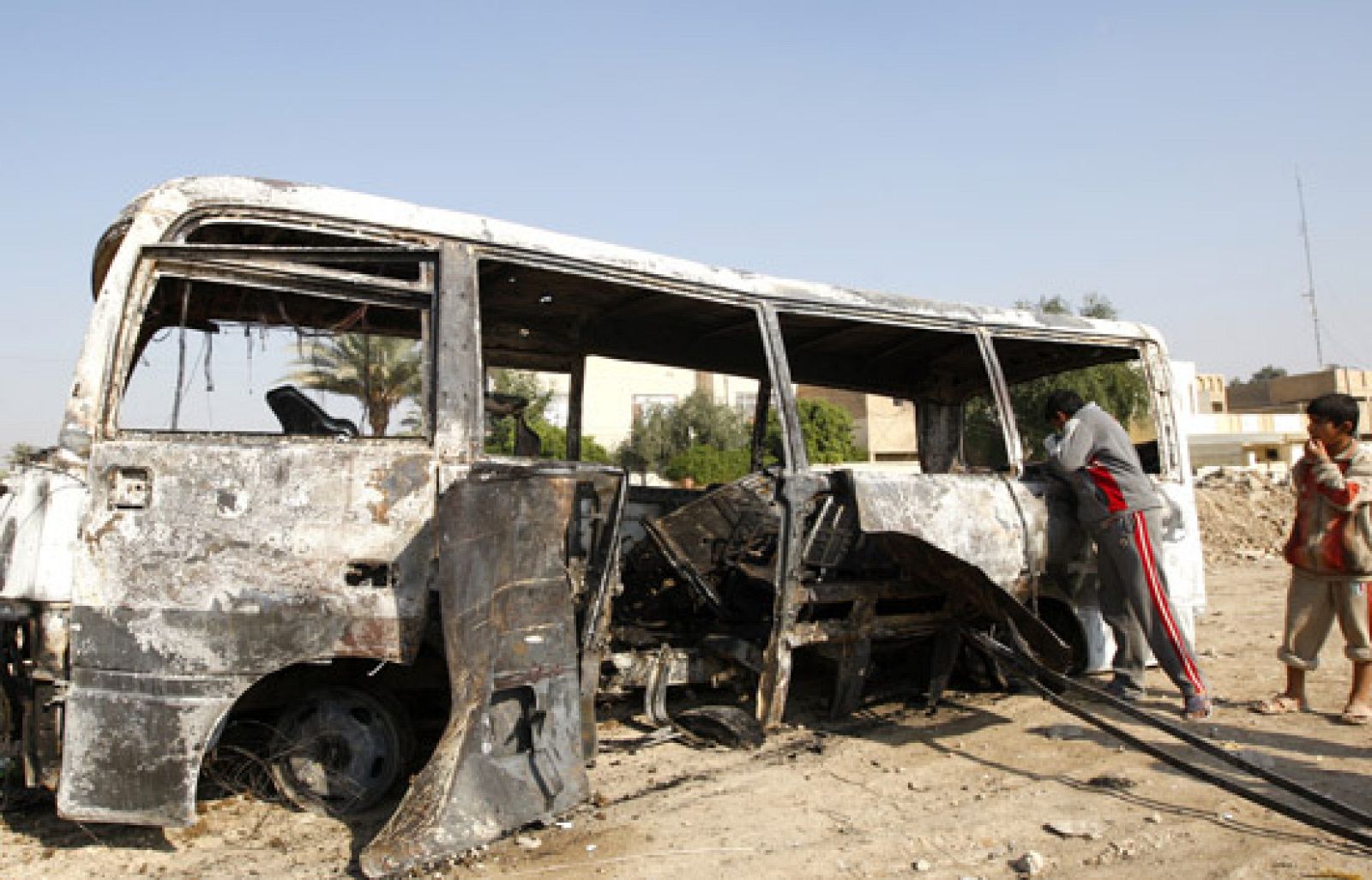 Dos atentados terroristas en Bagdad se han saldado con 18 muertos y 20 heridos.