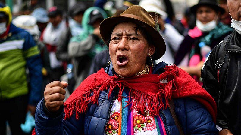 Cinco personas han muerto en Ecuador durante las protestas contra Moreno por la subida del combustible