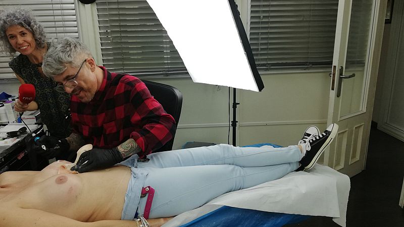 Tatuar pezones para la vida