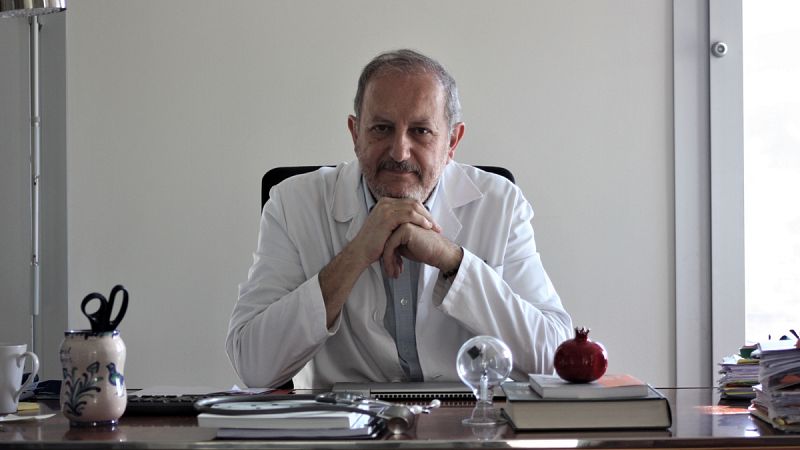 Nicolás Olea: "El cien por cien de los niños españoles mea plástico cada día"