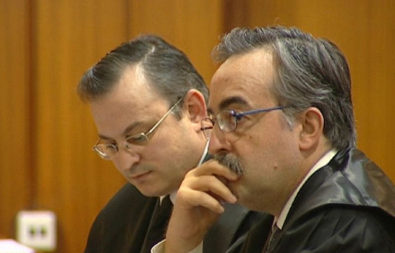 La denunciante del juez Ferrín Calamita explica que no las entrevistaron para la adopción