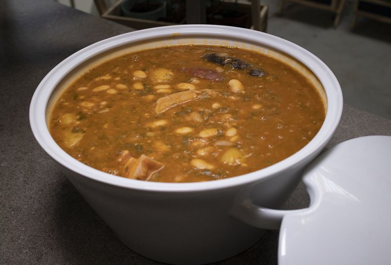 Receta de "cocido monta��s" de Dani Garc�a