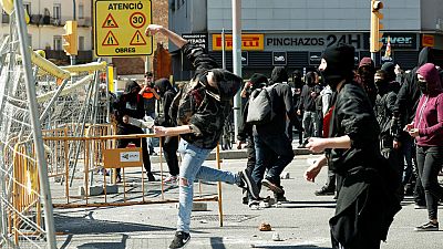 14 horas - La Audiencia apunta a una "dirección política" detrás de los disturbios de Cataluña - Escuchar ahora