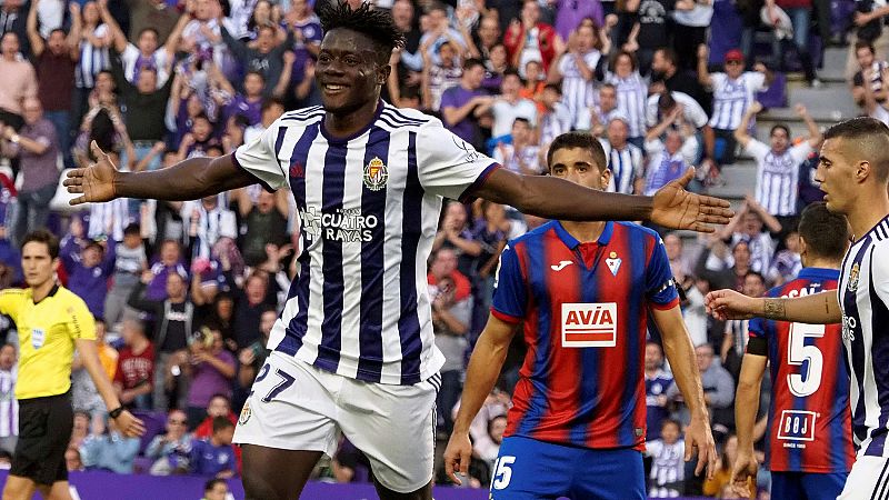El Valladolid castiga al Eibar y suma su primer triunfo en casa