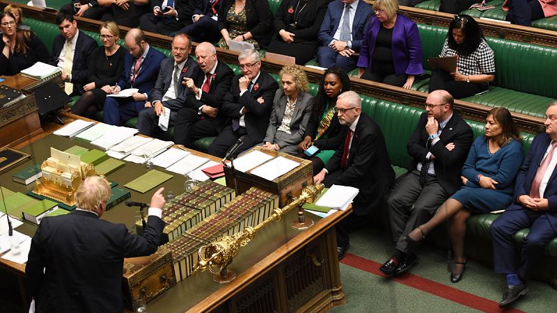 El Parlamento británico aprueba adelantar las elecciones al 12 de diciembre