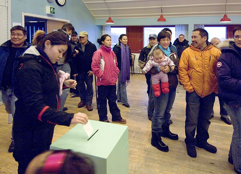 Groenlandia vota un nuevo estatuto de autonomía que le acerca a la independencia