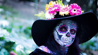 Solamente una vez - La muerte desde 3 puntos de vista - Escuchar ahora