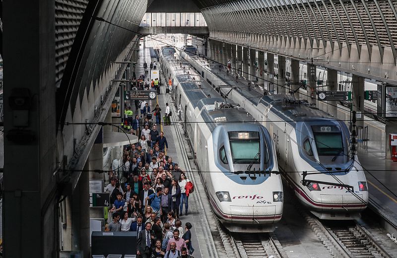 Talgo y Globalia, Ilsa y la operadora pública francesa SNCF compiten con Renfe por entrar en el AVE a partir de 2020