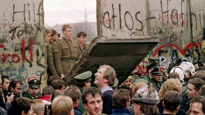 El 30 aniversario del 'Mauerfall', la caída del Muro de Berlín, en La 2