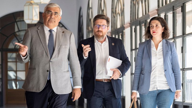 Los plantes de tres exconsejeros del PSOE elevan la tensión e impiden el normal desarrollo de la comisión de la Faffe