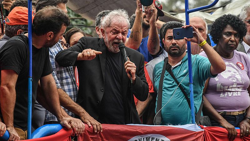 Lula tras salir de prisión: "Podría haber ido a una embajada, a otro país, pero precisaba probar la mentira"
