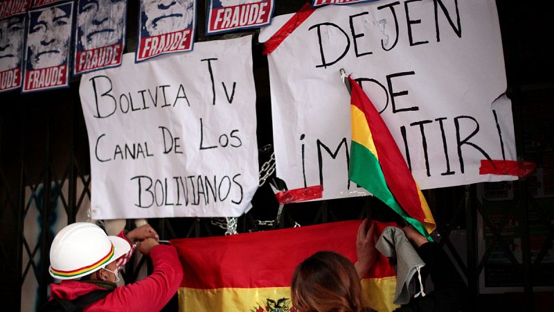 Manifestantes antigurbenamentales ocupan varios medios estatales bolivianos