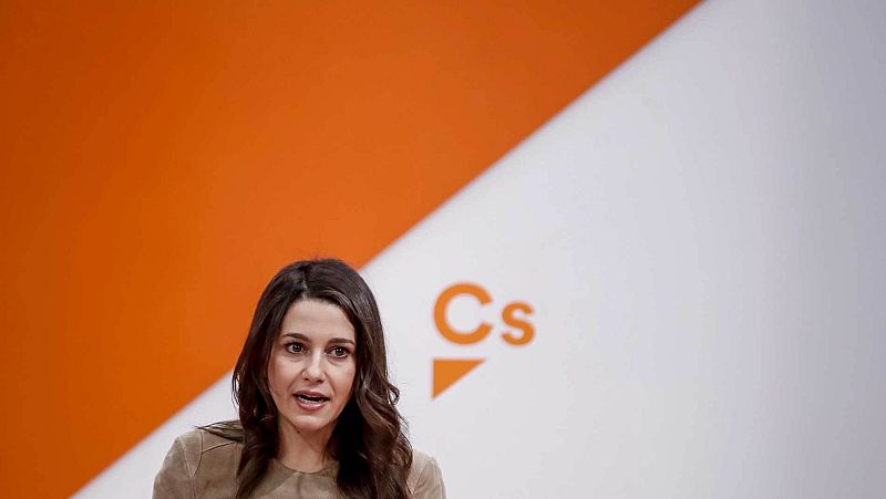 Ciudadanos pide al PSOE un acuerdo "moderado" con el PP y se opone a la "nefasta" coalición con UP