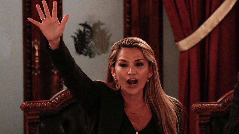 Jeanine Áñez, la segunda mujer que llega a la Presidencia de Bolivia
