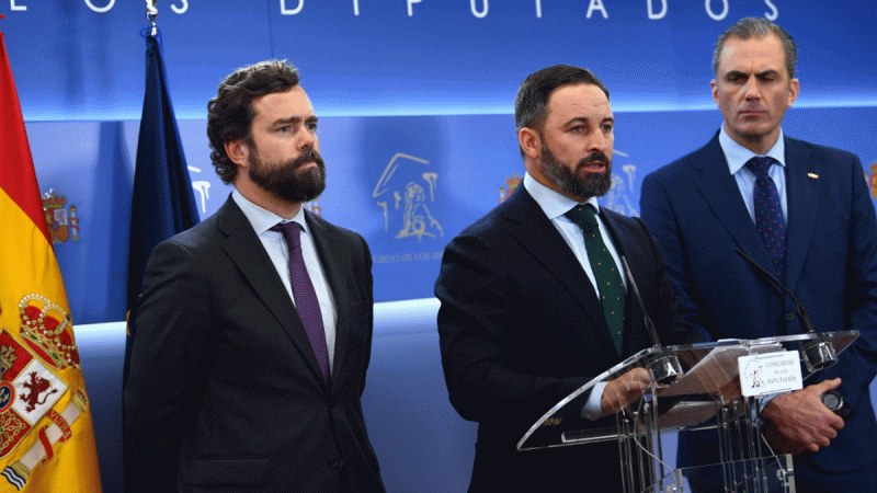 Abascal tacha de "fraude electoral" el acuerdo entre el PSOE y Podemos e insta a Sánchez a dimitir por "estafar"