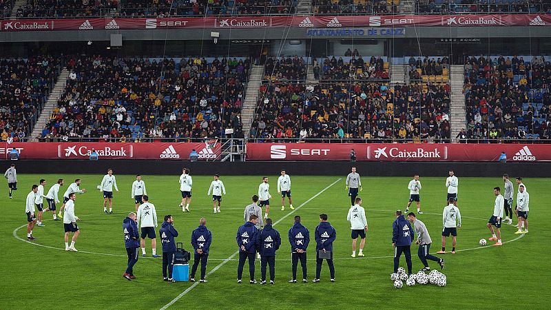 Cádiz se ilusiona por fin con la selección