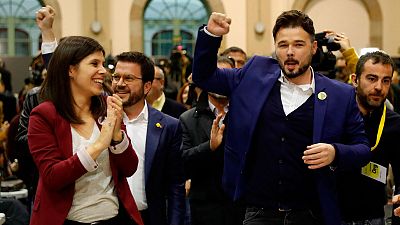 ERC emplaza a JxCat a negociar una posici�n com�n para la investidura de Pedro S�nchez