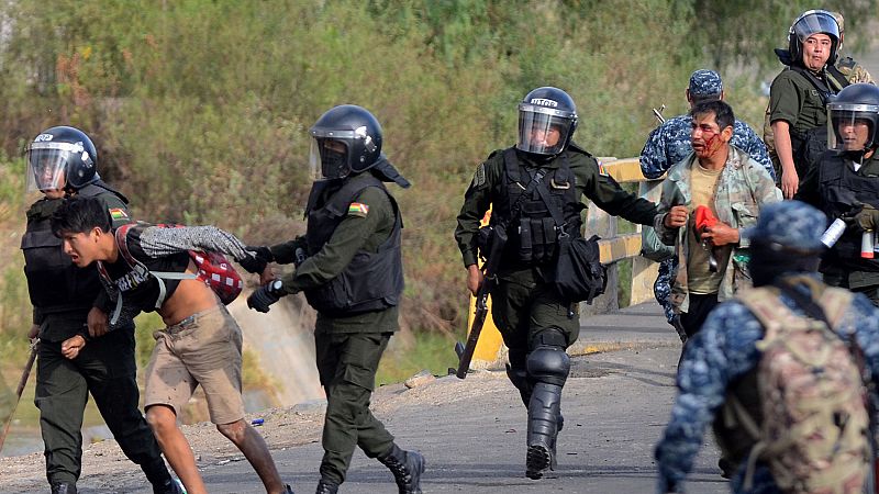 Al menos nueve muertos y más de un centenar de heridos durante los disturbios en Bolivia