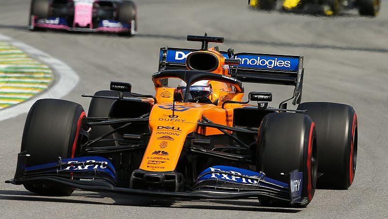 Primer podio para Sainz tras una remontada épica; victoria para Verstappen