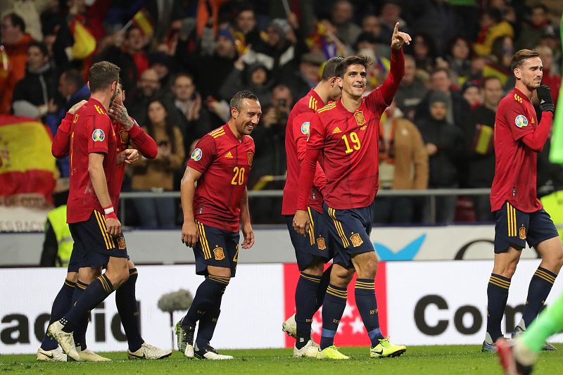 España golea a Rumanía y alcanza el objetivo de ser cabeza de serie