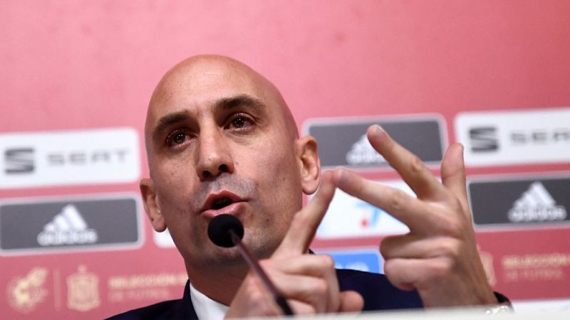 Rubiales: "Robert Moreno me escribió para acordar su salida y 'no ser un impedimento para la vuelta de Luis Enrique'"