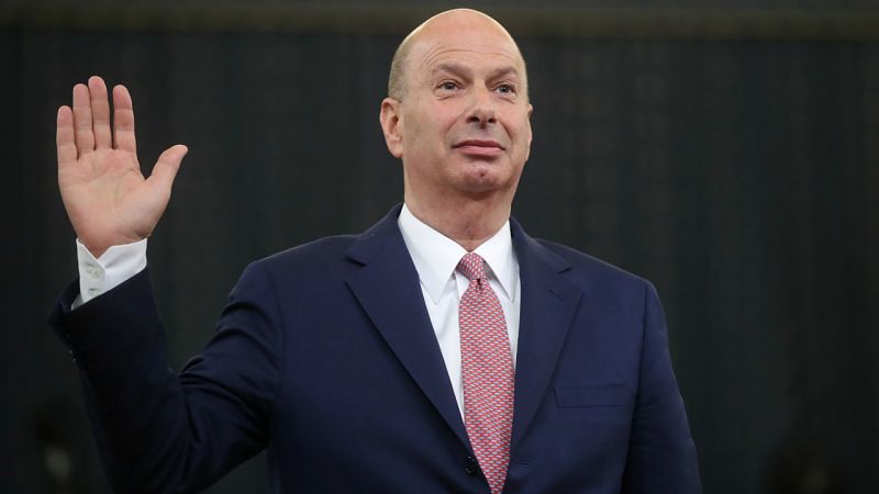 El embajador de EE.UU. en la UE vincula a Trump con las presiones a Ucrania: "Seguí las órdenes del presidente"