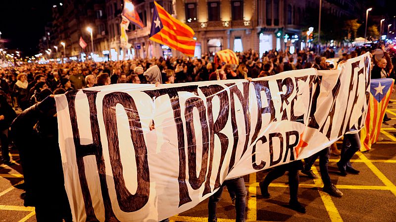 La situación en Cataluña influyó en el 43,9% de los votantes ante el 10N y benefició a Vox, según el CIS