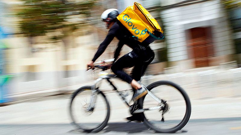 El Tribunal Superior de Justicia de Madrid concluye que los 'riders' de Glovo son falsos autónomos