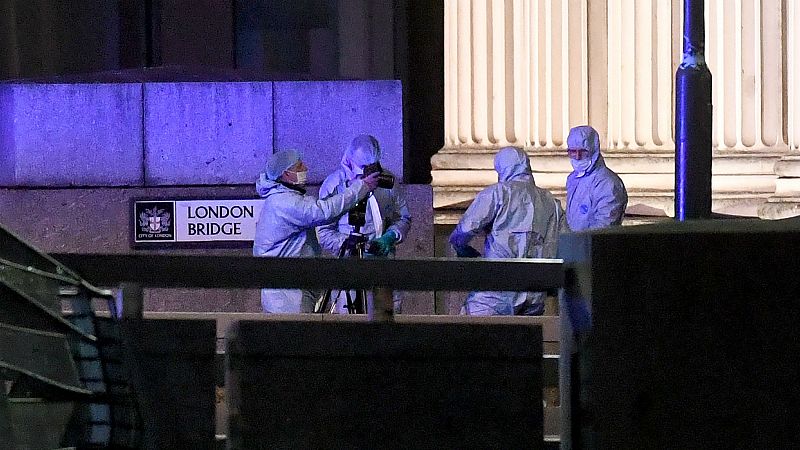 Dos muertos y tres heridos en un ataque terrorista en el puente de Londres