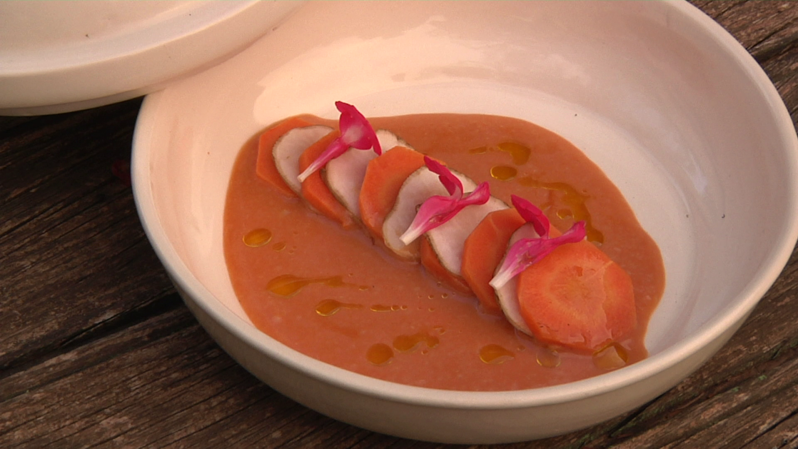 Cocinamos un rico escabeche de escaramujo - Aquí la Tierra | Ver