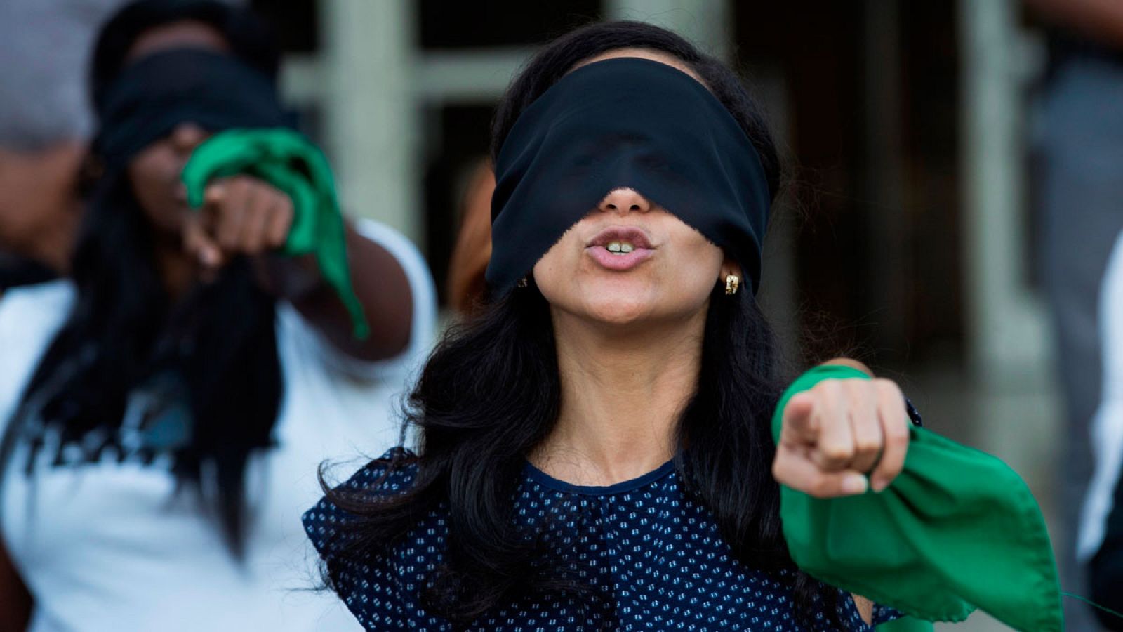 Miles de mujeres denuncian la violencia machista a ritmo de rap