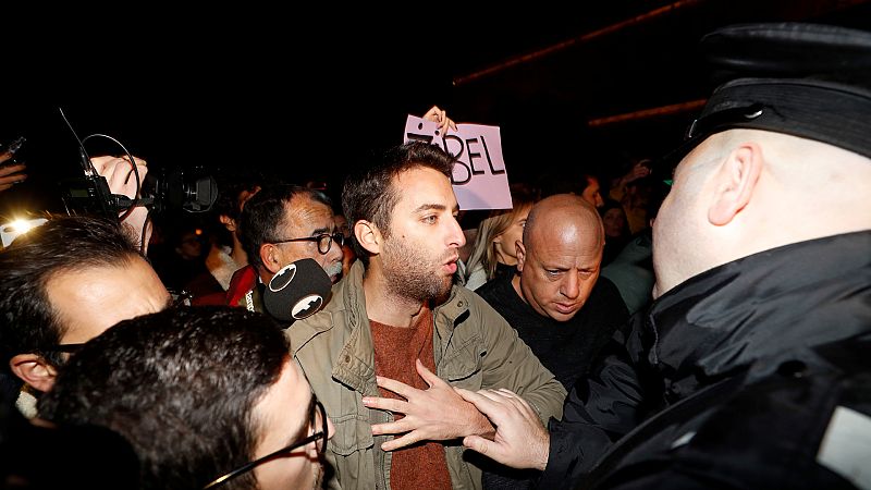 El hijo de la periodista asesinada Daphne Caruana: "El primer ministro de Malta interfirió en las investigaciones"