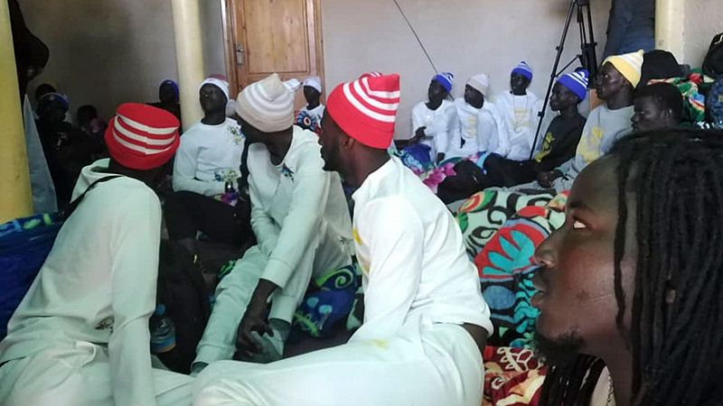 Mueren al menos 63 migrantes al naufragar en Mauritania una patera que se dirigía a Canarias