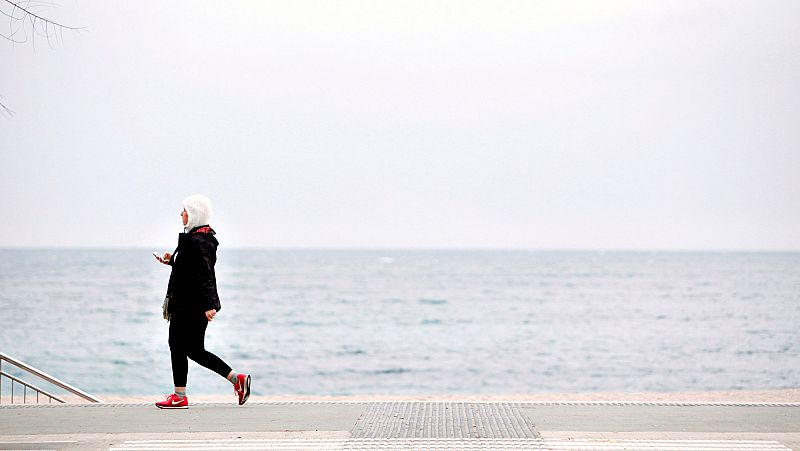 Las lluvias remiten en el Puente de la Constitución