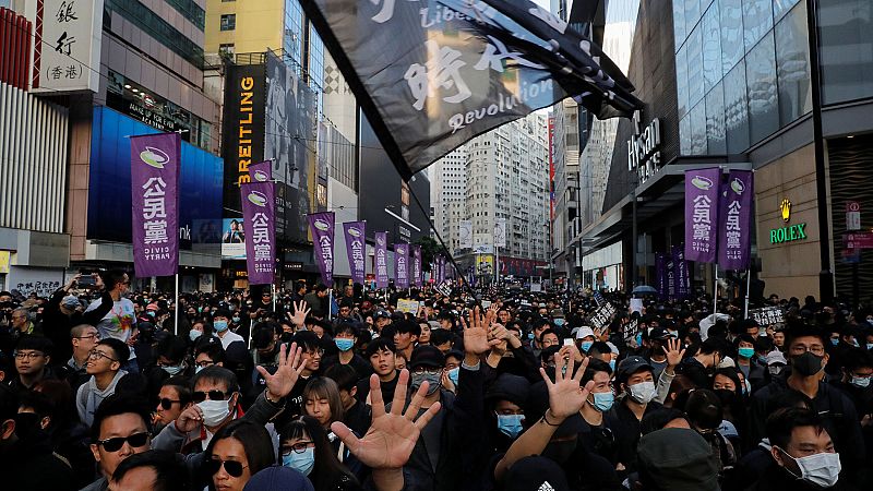 Los manifestantes de Hong Kong vuelven a las calles cuando se cumplen seis meses del inicio de las protestas