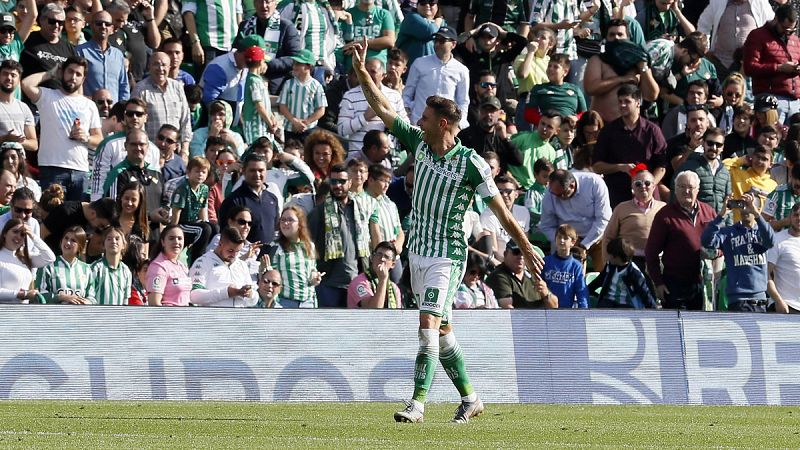 La magia infinita de Joaquín otorga una sufrida victoria al Betis contra el Athletic
